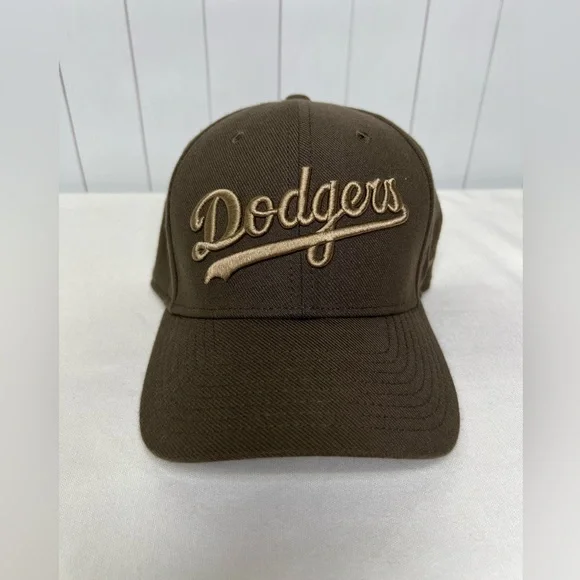 Nike - LA Dodgers Hat - Size M/L - Picture 1 of 7